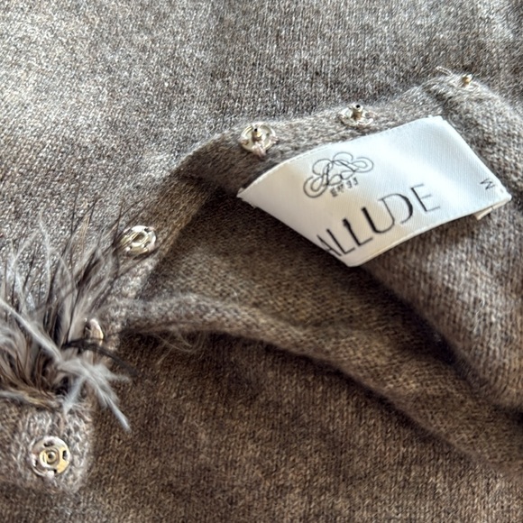 Allude | Sleeveless Cashmere Tunic/ Sweater - Picture 8 of 8